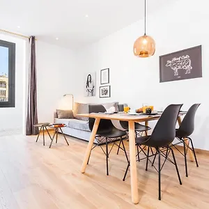 https://cozy-apartment-close-to-passeig-de-gracia.topbarcelonahotels.com